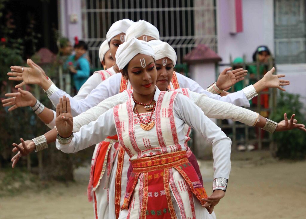 Bihu, Traditional Assamese Festival Editorial Image - Image of harvest,  green: 34491375